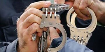 إيران تعتقل 14 شخصا بتهمة الانتماء إلى تنظيم داعش الإجرامي.